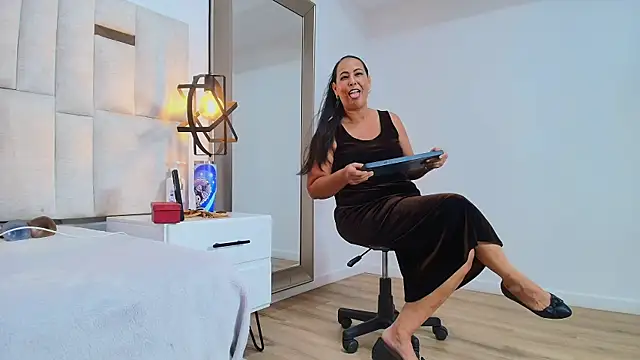 Sara BigAss- online show from 01/12/26, 07:42