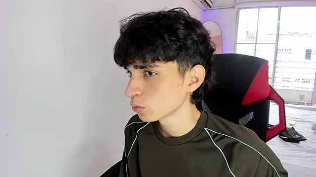 Snapshot of CONNOR_STONNE_ chatting on 02/11/26, 03:56 CONNOR STONNE online show from 02/11/26, 03:56