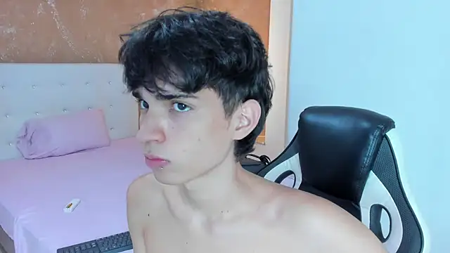 Snapshot of CONNOR_STONNE_ chatting on 02/18/26, 09:22 CONNOR STONNE online show from 02/18/26, 09:22