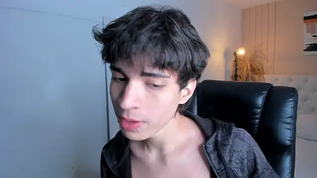 CONNOR STONNE  online show from 04/16/26, 11:51