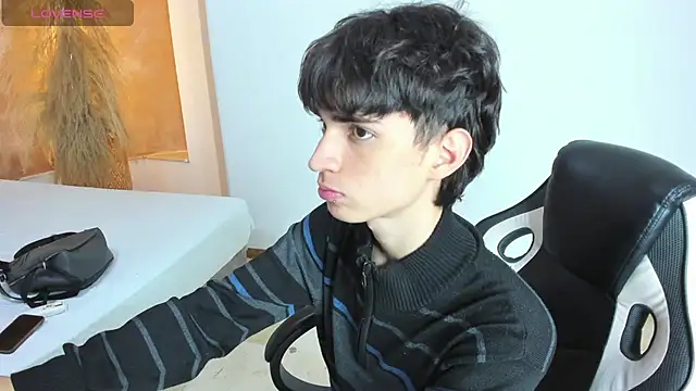 Snapshot of CONNOR_STONNE_ chatting on 02/19/26, 07:44 CONNOR STONNE online show from 02/19/26, 07:44