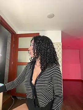 Snapshot of NaomiGarcia1 chatting on 05/30/26, 12:28 NaomiGarcia1 online show from 05/30/26, 12:28