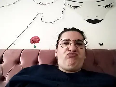 Dana92va online show from 02/09/26, 11:52