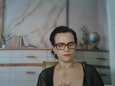 Luna-Hot0802 online show from 01/06/26, 12:53