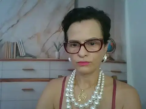 Luna-Hot0802 online show from 02/04/26, 02:23