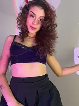 Snapshot of Anne_Wyntheris chatting on 12/17/25, 01:10 Anne Wyntheris online show from 12/17/25, 01:10