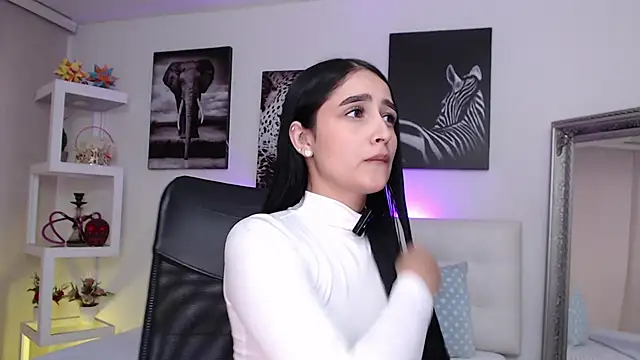 mialiore online show from 12/19/25, 12:40