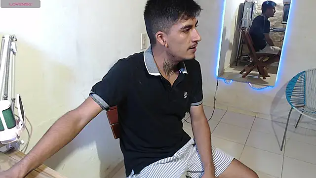 maxI dick33 online show from 02/17/26, 06:54