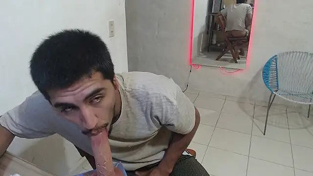 maxI dick33 online show from 04/15/26, 05:02