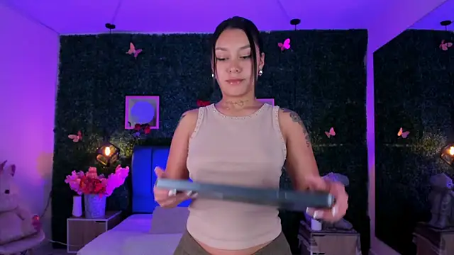GabyyCute  online show from 01/08/26, 07:25