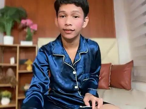 Snapshot of TheBoyAboveYou chatting on 02/16/26, 12:59 TheBoyAboveYou online show from 02/16/26, 12:59