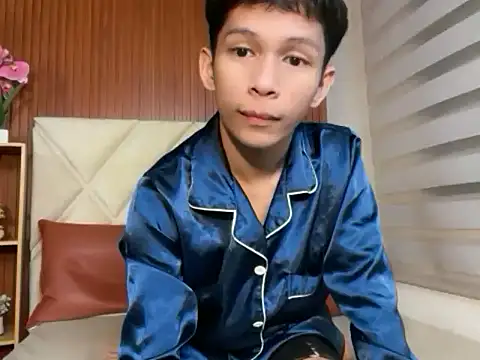 Snapshot of TheBoyAboveYou chatting on 02/20/26, 04:53 TheBoyAboveYou online show from 02/20/26, 04:53