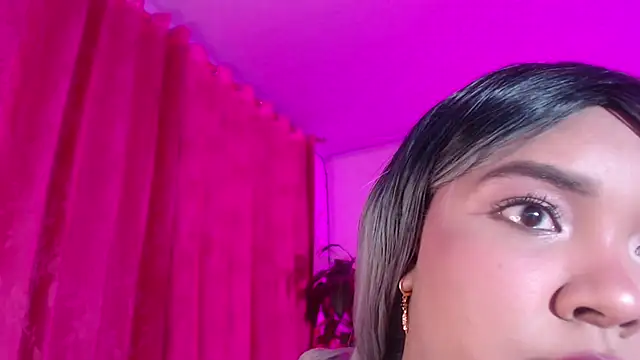 Snapshot of Sandoval_evelyn20 chatting on 02/22/26, 02:25 Sandoval evelyn20 online show from 02/22/26, 02:25