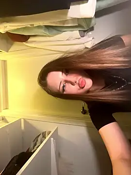 TanyaMoor online show from 12/04/25, 04:17