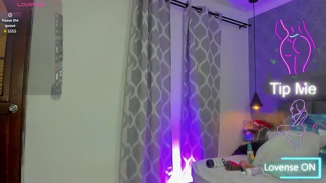 emilyy r online show from 02/21/26, 06:54