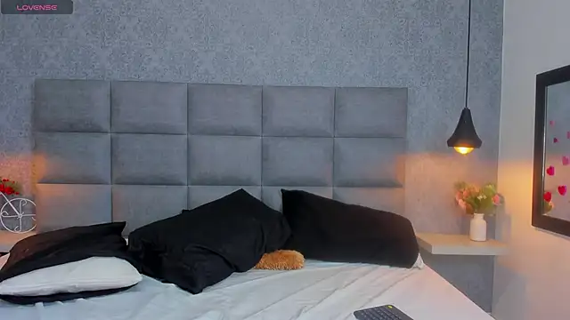 emilyy r online show from 02/17/26, 07:11