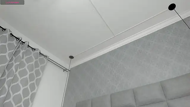 emilyy r online show from 02/27/26, 06:52