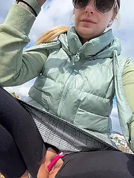 Betsy online show from 03/30/26, 01:56