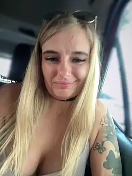 Snapshot of Betsy chatting on 01/31/25, 10:10 Betsy online show from 01/31/25, 10:10