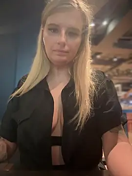 Snapshot of Betsy chatting on 01/12/25, 10:45 Betsy online show from 01/12/25, 10:45