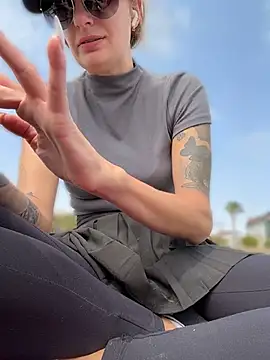 Betsy online show from 04/15/26, 12:10