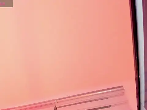 Snapshot of LunaKai_ chatting on 12/15/25, 01:39 LunaKai online show from 12/15/25, 01:39