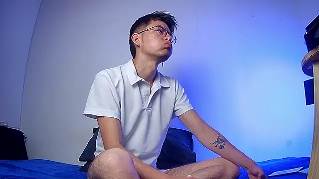 nicolatinboy online show from 02/11/26, 09:03