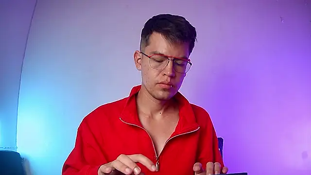 nicolatinboy online show from 03/01/26, 09:15