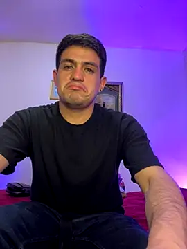 williamsmiiths16 online show from 12/05/25, 03:27