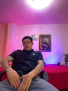 williamsmiiths16 online show from 02/25/26, 12:27