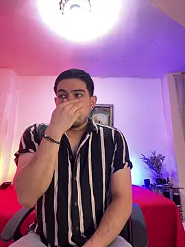 williamsmiiths16 online show from 03/23/26, 12:49