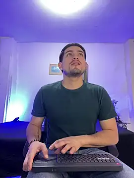 williamsmiiths16 online show from 03/26/26, 11:19