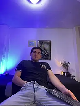 williamsmiiths16 online show from 03/30/26, 12:06