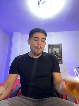 williamsmiiths16 online show from 02/11/26, 03:12