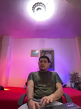 williamsmiiths16 online show from 03/06/26, 11:49