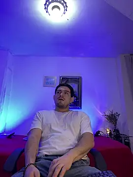 williamsmiiths16 online show from 04/02/26, 12:12