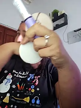 VioletBruces online show from 04/21/26, 09:54