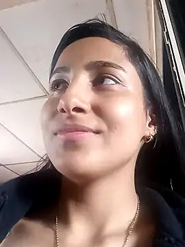 Snapshot of Vera_Luna_ chatting on 01/17/26, 06:22 Vera Luna online show from 01/17/26, 06:22