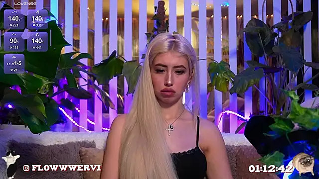 FlowweerGirl online show from 02/17/26, 06:38