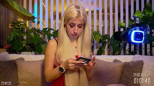 FlowweerGirl online show from 02/27/26, 07:03