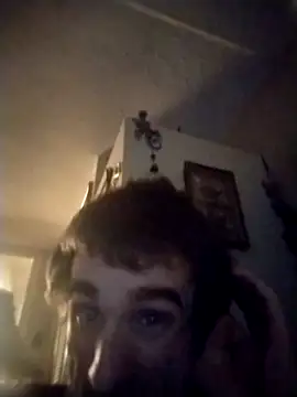 Snapshot of bigjohnson2914 chatting on 12/20/25, 04:37 bigjohnson2914 online show from 12/20/25, 04:37