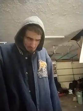 bigjohnson2914 online show from 12/15/25, 04:02