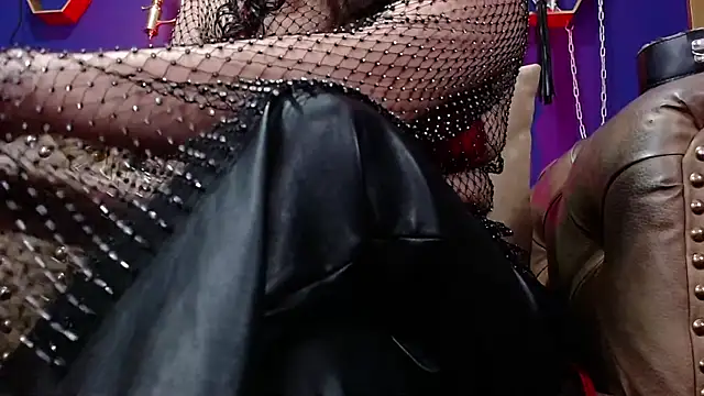 LunaTikka online show from 01/13/26, 01:20