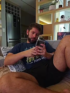 Snapshot of RipMyUnderwear chatting on 02/25/26, 12:44 RipMyUnderwear online show from 02/25/26, 12:44