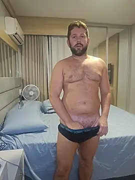 Snapshot of RipMyUnderwear chatting on 02/17/26, 08:17 RipMyUnderwear online show from 02/17/26, 08:17