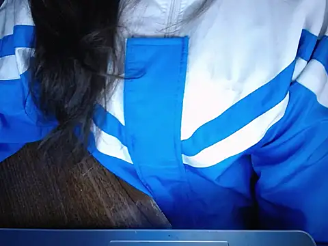 Snapshot of maian_love chatting on 12/05/25, 06:06 maian love online show from 12/05/25, 06:06