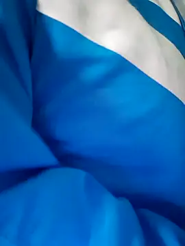 Snapshot of maian_love chatting on 12/16/25, 09:46 maian love online show from 12/16/25, 09:46