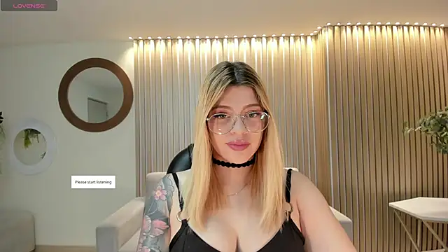 MadisonKane online show from 04/26/26, 11:29
