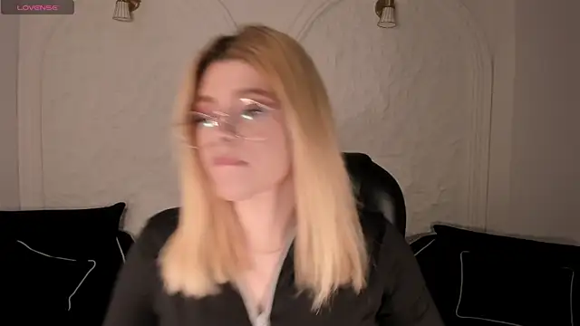 MadisonKane online show from 04/04/26, 11:06