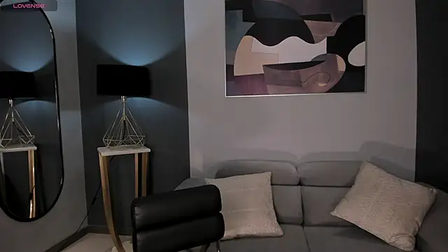 MadisonKane online show from 11/10/25, 11:04